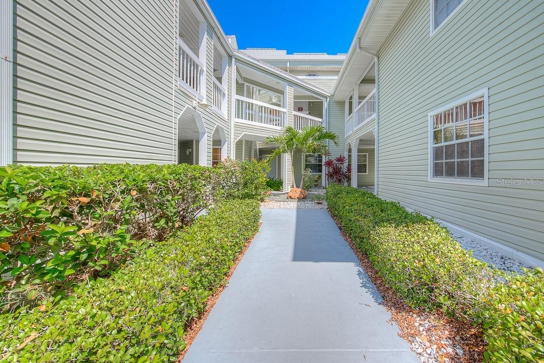 6923 Stonesthrow Cir. #4204, St Petersburg, FL 33710