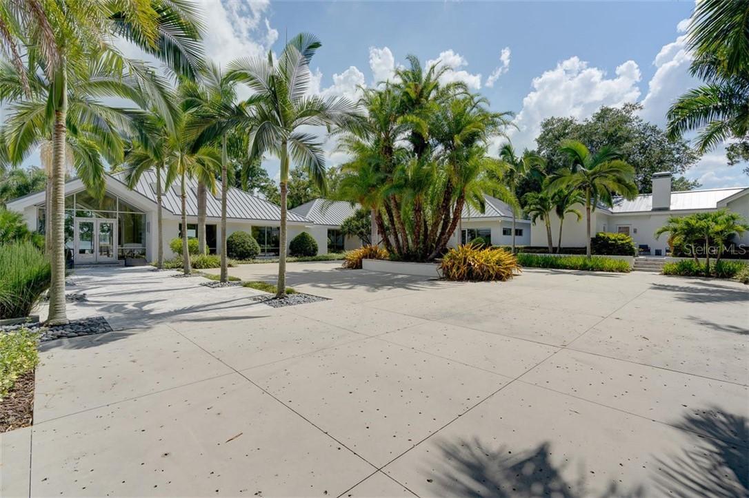 12101 Lake Carroll Dr., Tampa, FL 33618