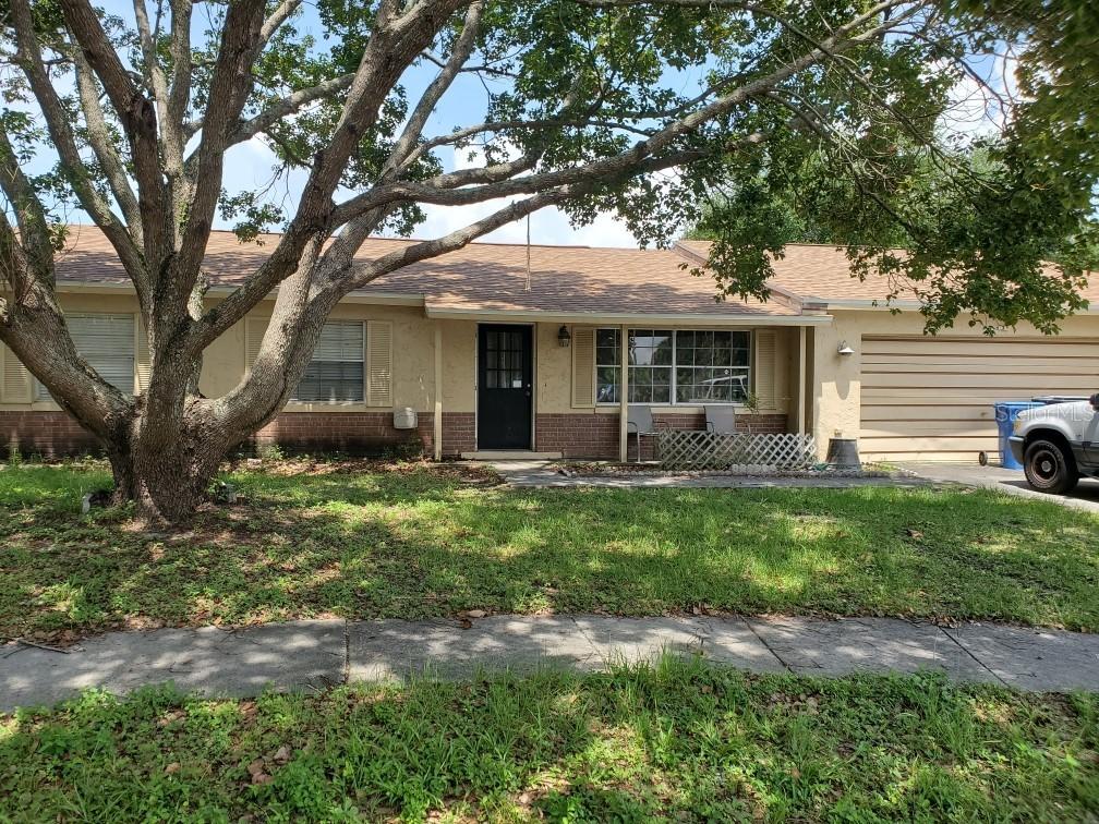 1004 Cornwall Ct., Brandon, FL 33510