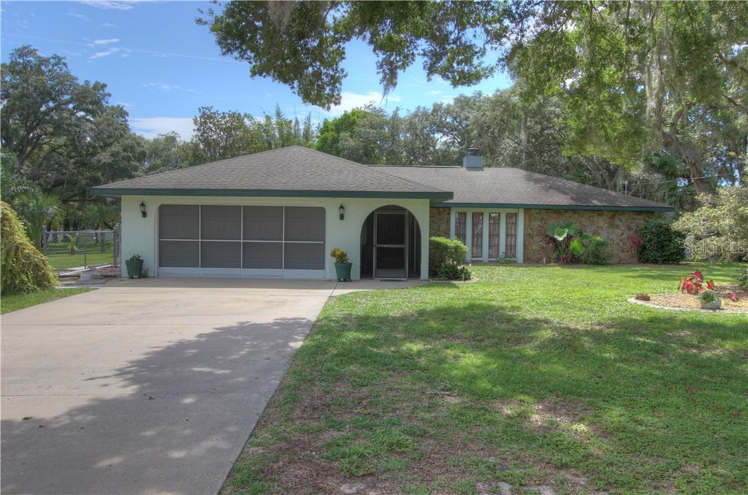 18805 Rolling Oak Dr., Hudson, FL 34667