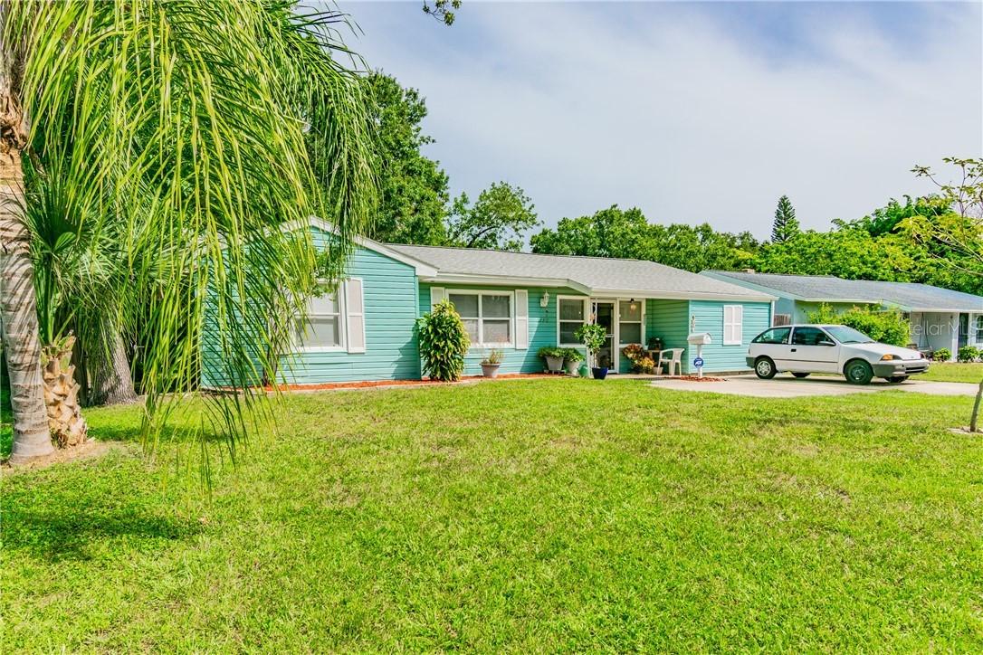 1338 Canterbury Rd., St Petersburg, FL 33710