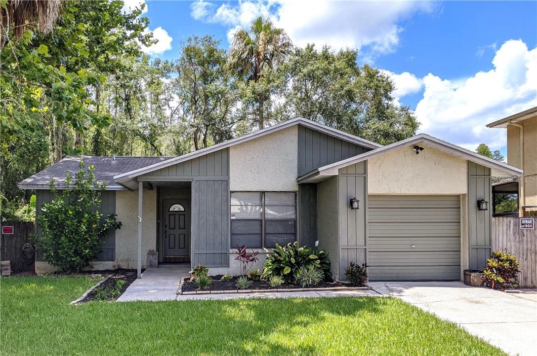 1246 Eastwood Dr., Lutz, FL 33549