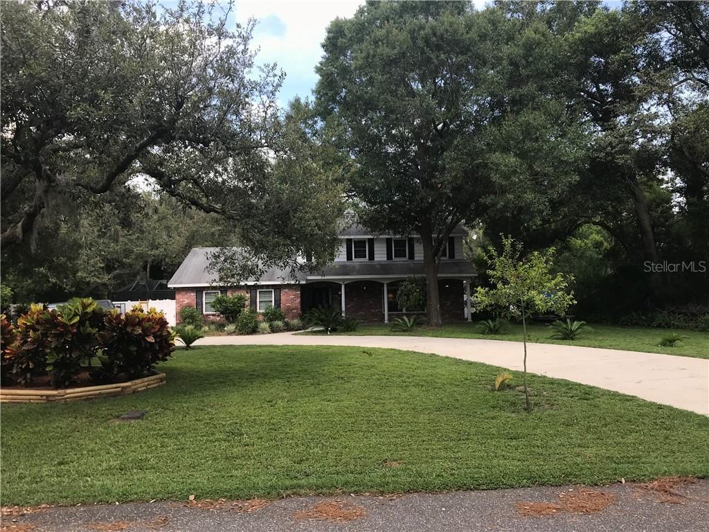 901 Woodview Dr., Brandon, FL 33511