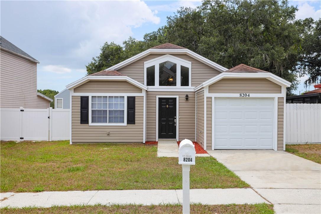 8204 Hardee Pl., Temple Terrace, FL 33637