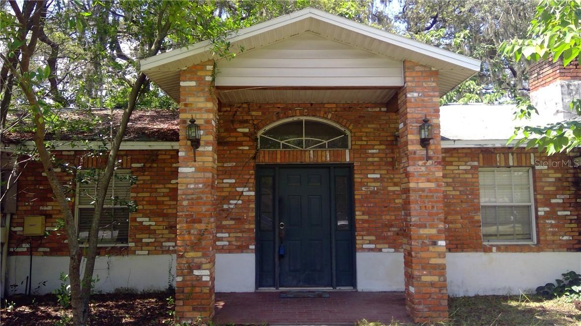 2111 Seaman Rd., Tampa, FL 33612