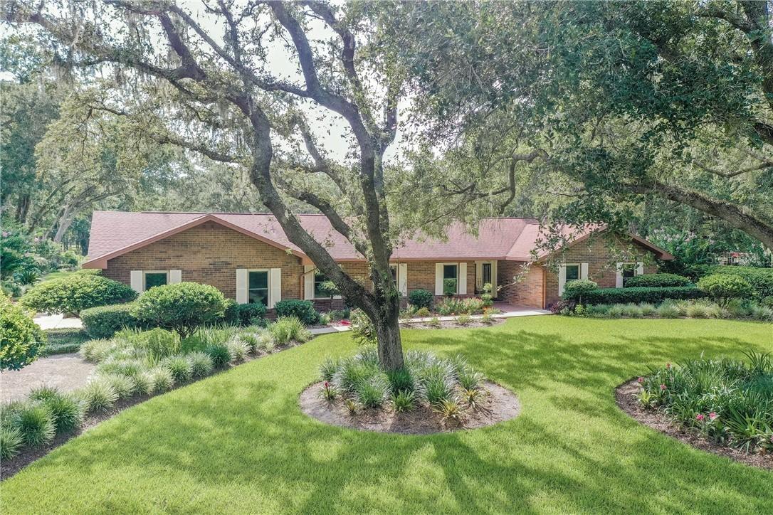 17116 Hanna Rd., Lutz, FL 33549