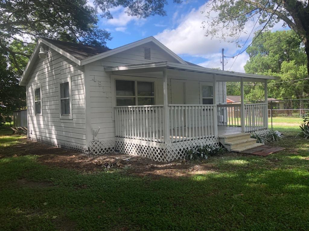 4911 E Hanna Ave., Tampa, FL 33610