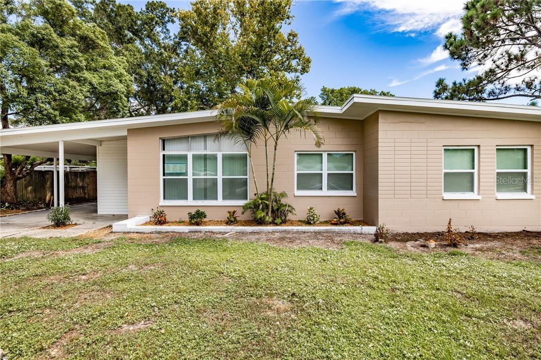 15424 Bristol Cir W, Clearwater, FL 33764