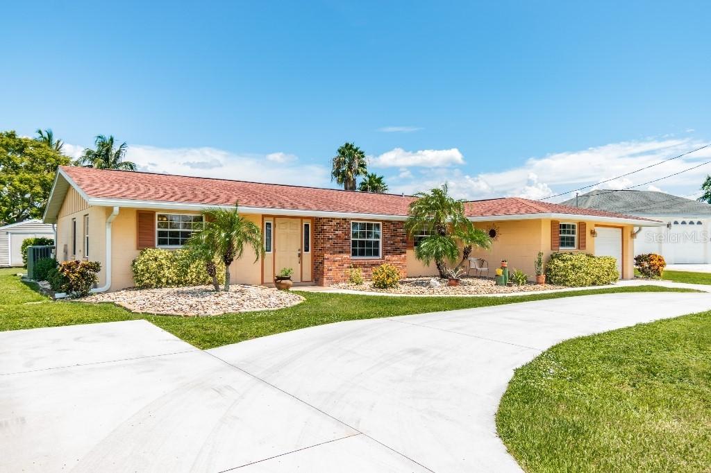 177 Easton Dr., Port Charlotte, FL 33952
