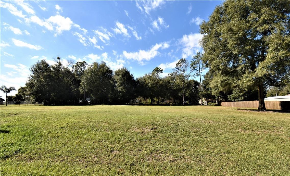 11531 Pine Hollow Way, Dade City, FL 33525