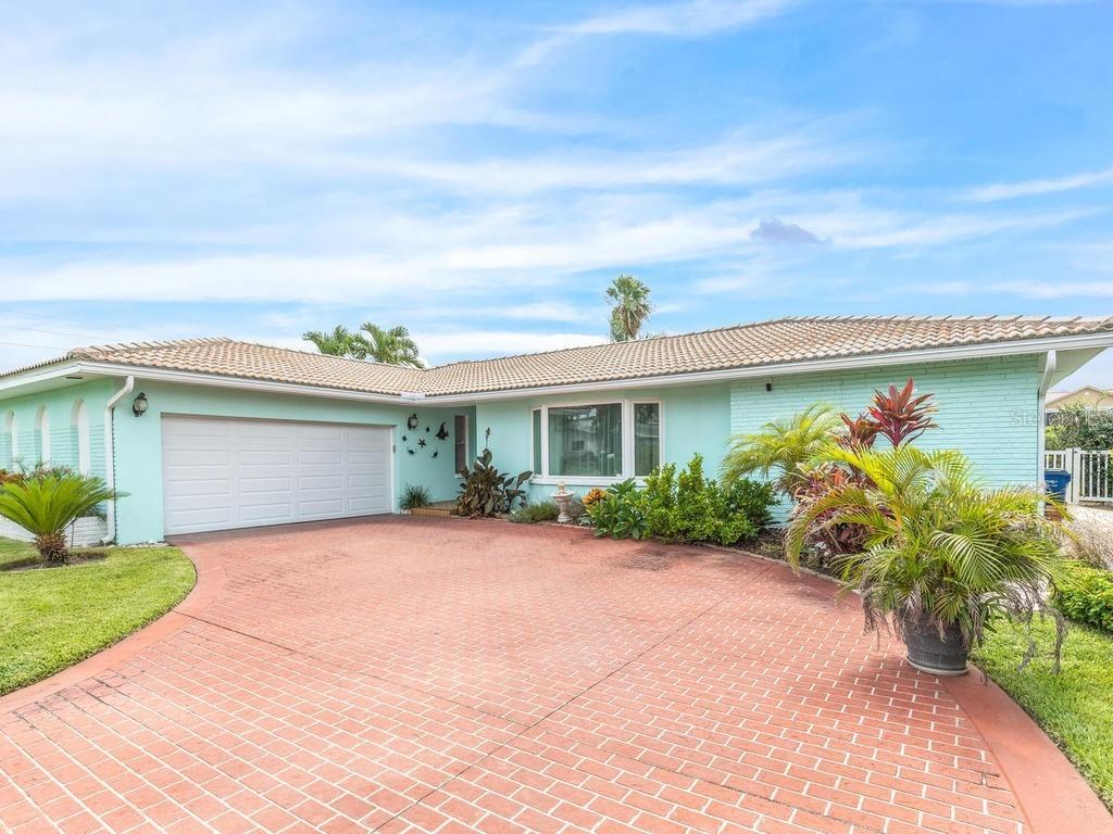 12120 4th St., Treasure Island, FL 33706