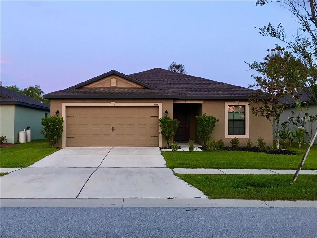 676 Chatham Walk Dr., Ruskin, FL 33570