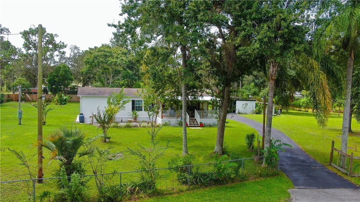 17624 Dogwood Dr., Lutz, FL 33558