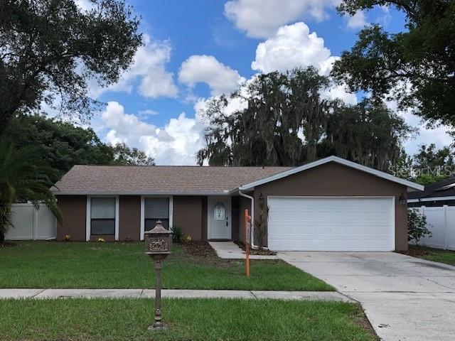 1302 Rustling Oaks Dr., Brandon, FL 33510