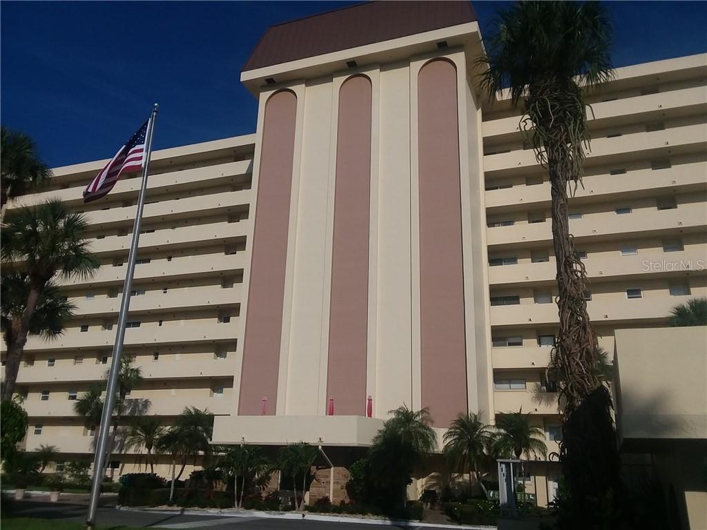 4725 Cove Cir. #806, St Petersburg, FL 33708