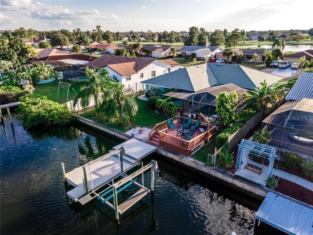 745 Flamingo Dr., Apollo Beach, FL 33572