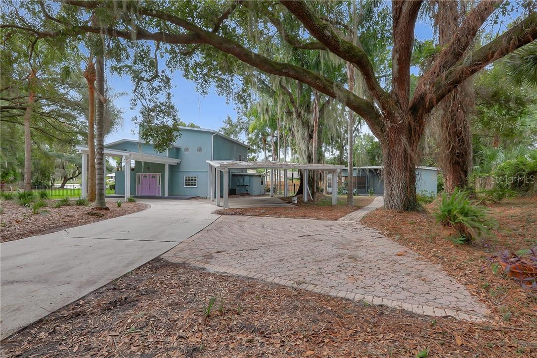 14013 Lake Magdalene Blvd., Tampa, FL 33618