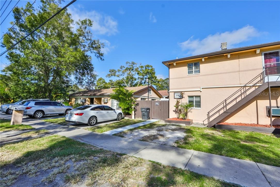 3697 50th Ave., St Petersburg, FL 33714