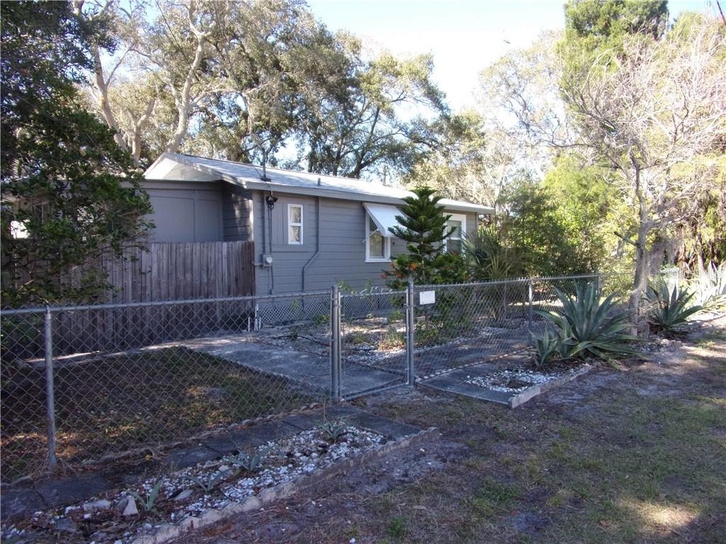 323 E 132nd Ave., Tampa, FL 33612