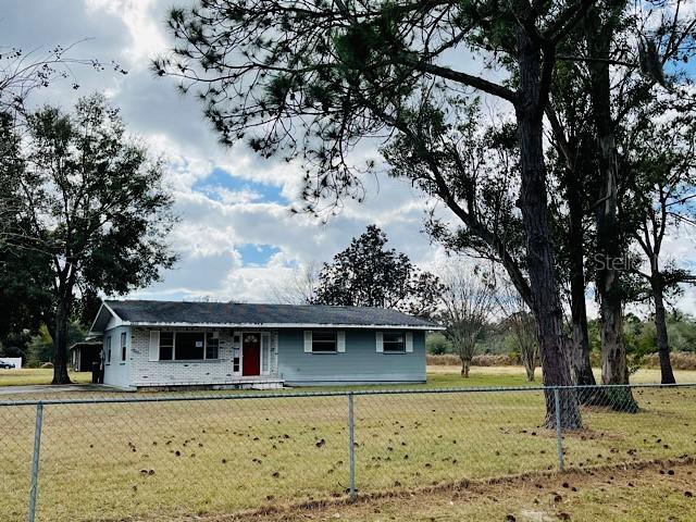 28748 Lindenhurst Dr., Zephyrhills, FL 33544