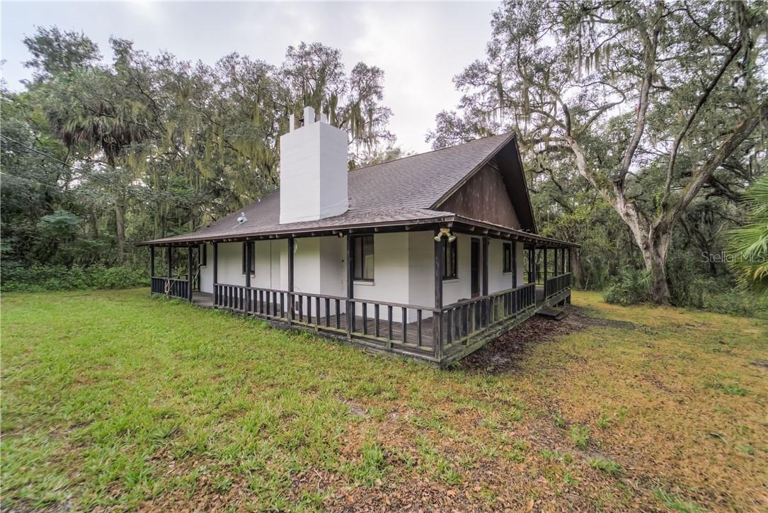 1715 Thompson Rd., Lithia, FL 33547