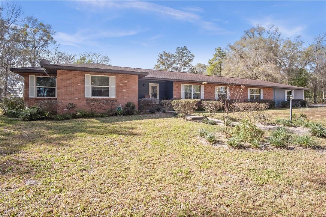 17335 Lake Iola Rd., Dade City, FL 33523