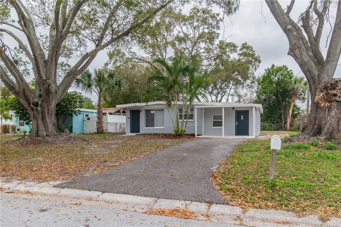 8267 Rose Ter., Seminole, FL 33777