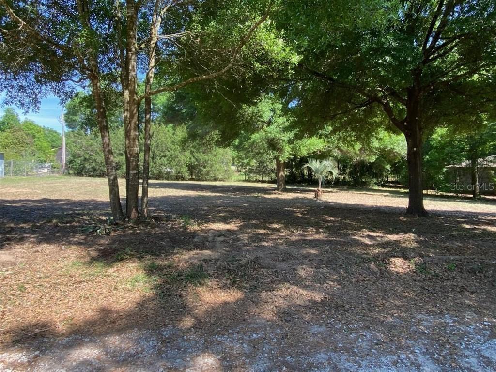 Adirondack Ter., Dade City, FL 33525