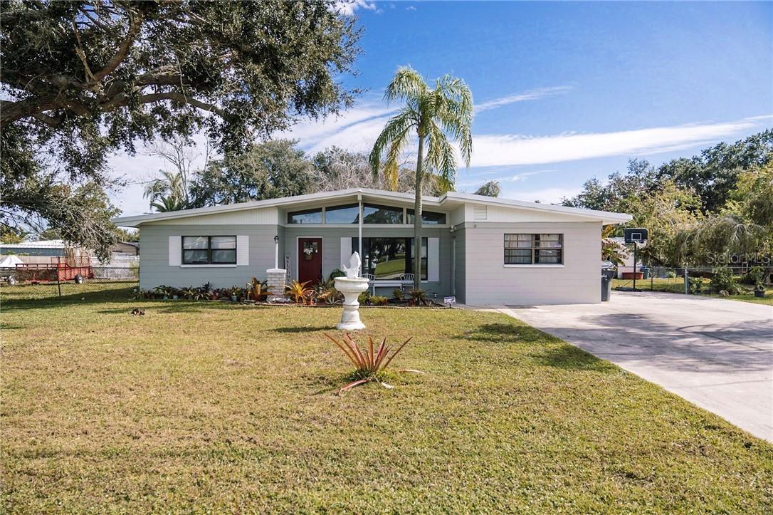 304 12th St., Ruskin, FL 33570