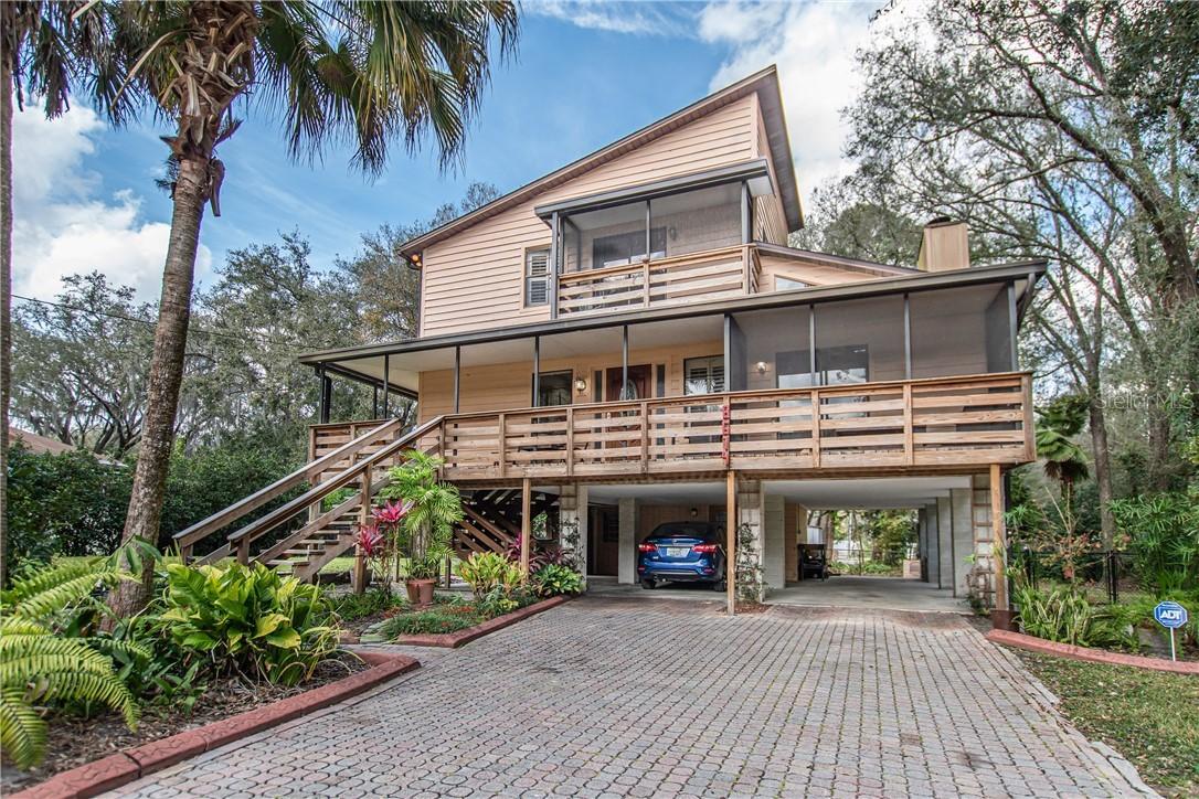 8614 Hibiscus Dr., Tampa, FL 33637