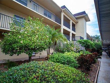 861 Maple Ct. #307, Dunedin, FL 34698