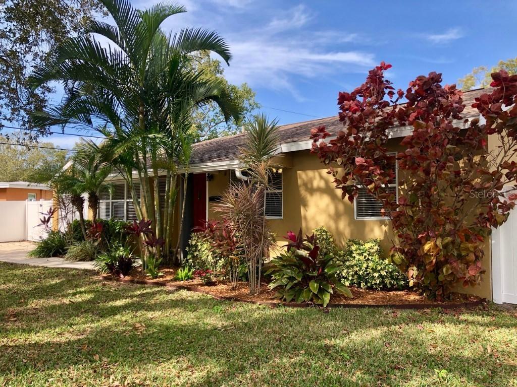 1513 Canterbury Rd., St Petersburg, FL 33710