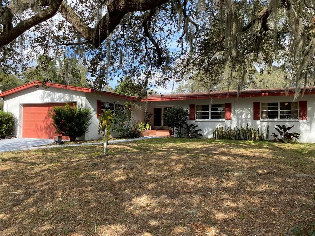 906 Woodland Ter., Brandon, FL 33511