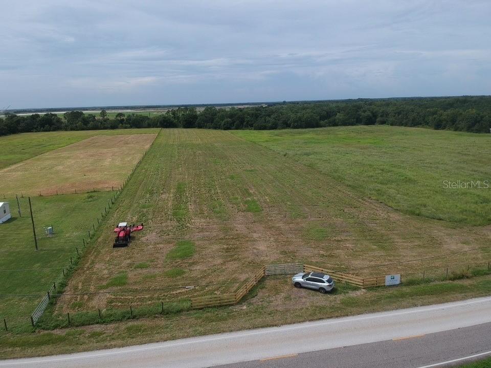 672 Hwy., Lithia, FL 33547