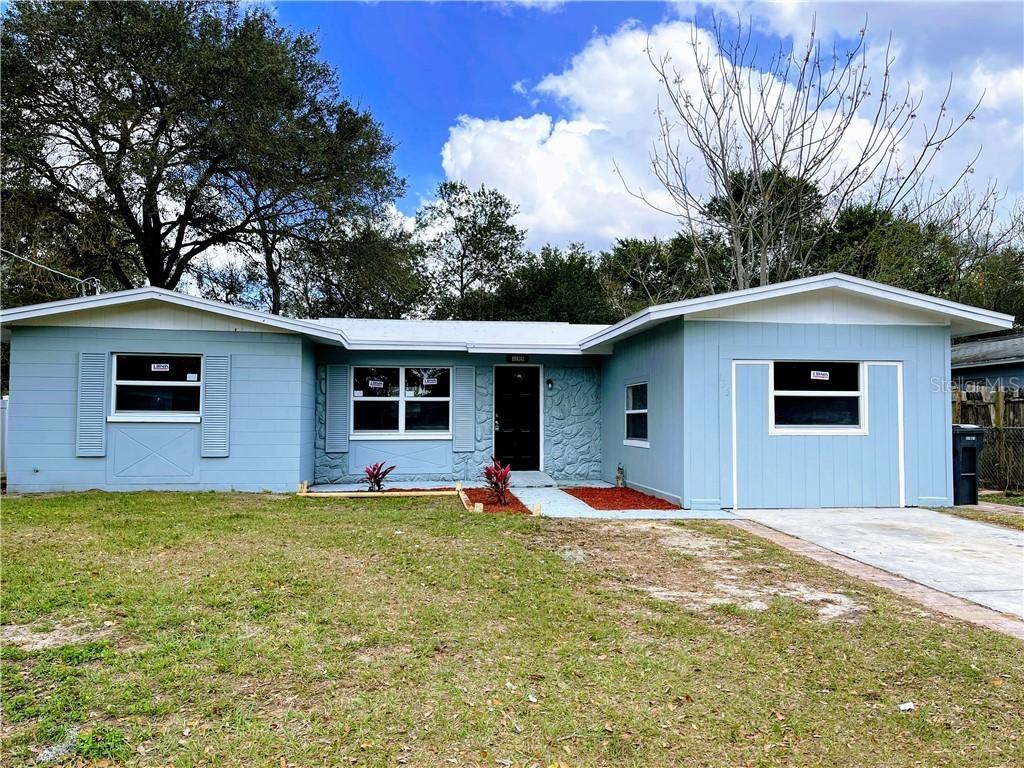 135 Melanie Ln., Brandon, FL 33510