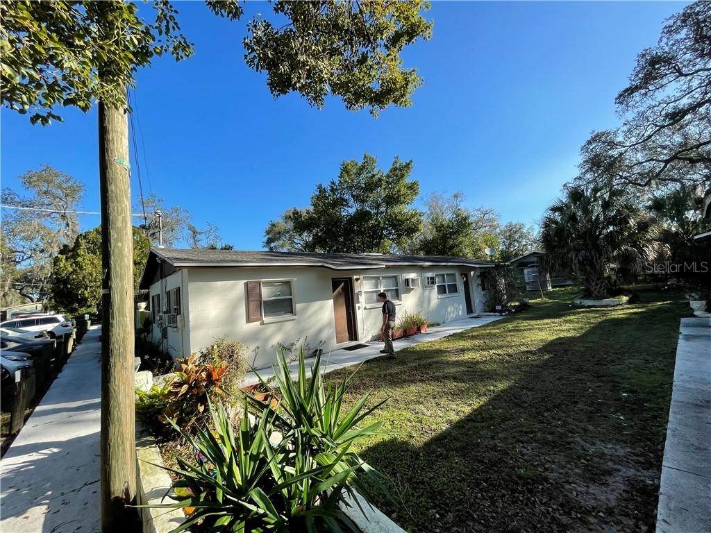 8609 N 10th St., Tampa, FL 33604