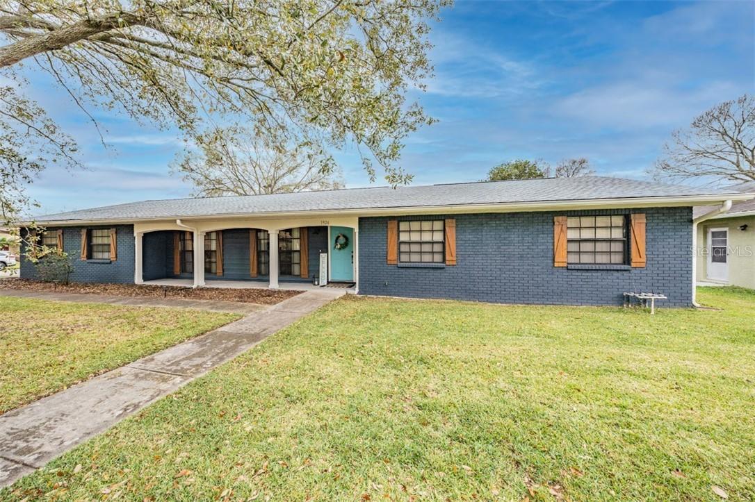1926 Old Sawmill Rd., Brandon, FL 33510