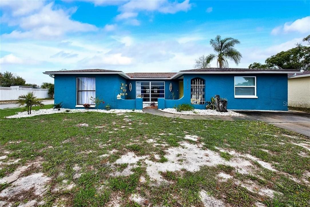 1332 Viking Dr., Holiday, FL 34691