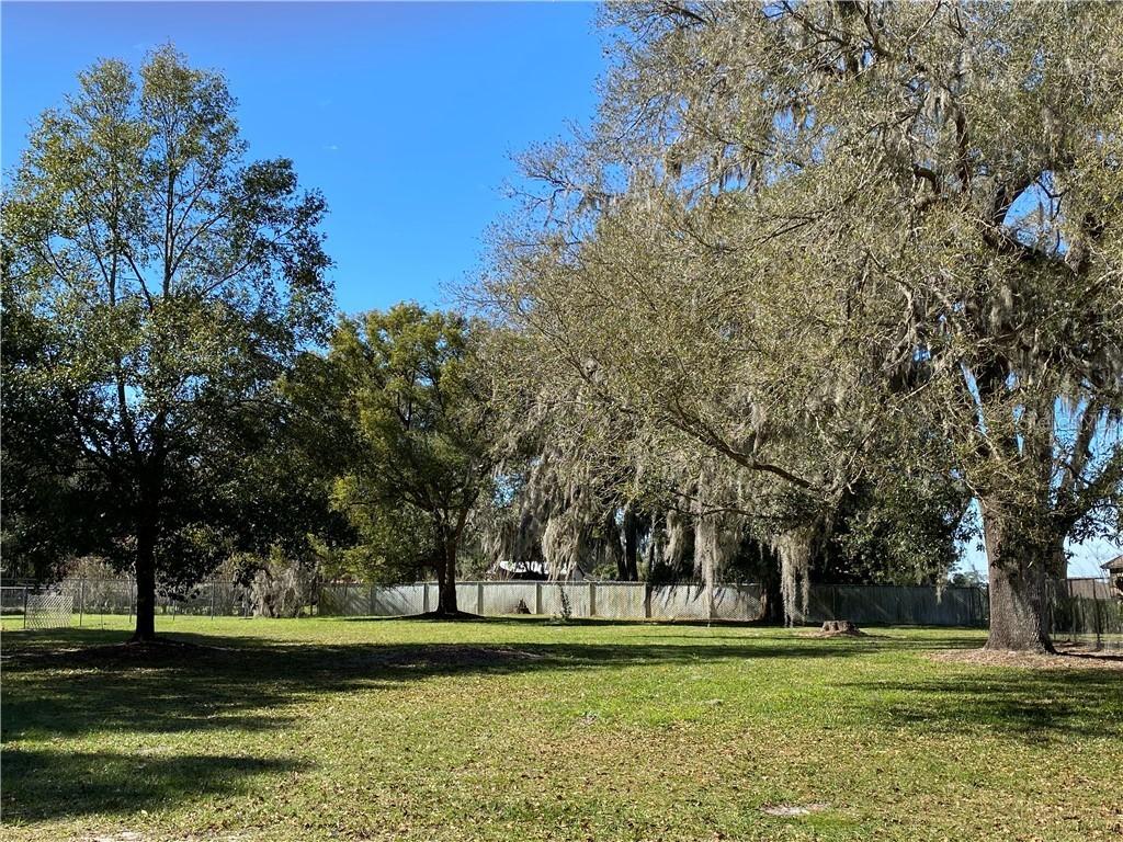 2846 Sutton Rd., Lakeland, FL 33810