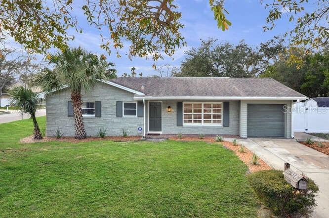 302 N Lauber Way, Tampa, FL 33609