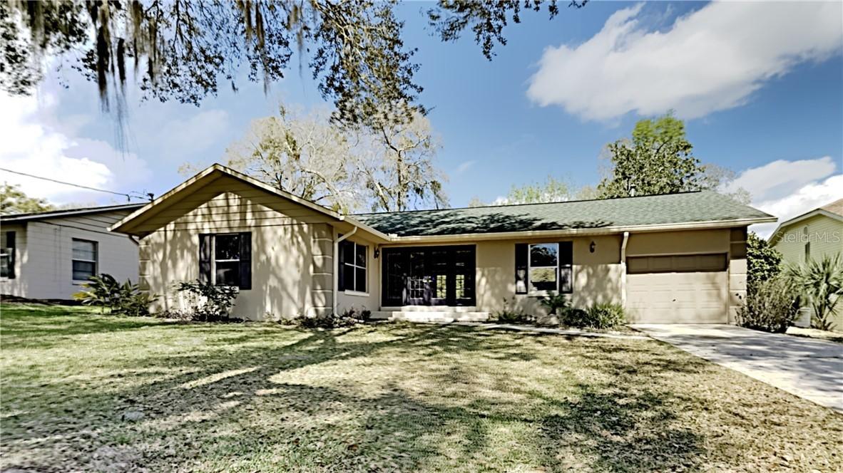 1155 E 5th Ave., Mount Dora, FL 32757