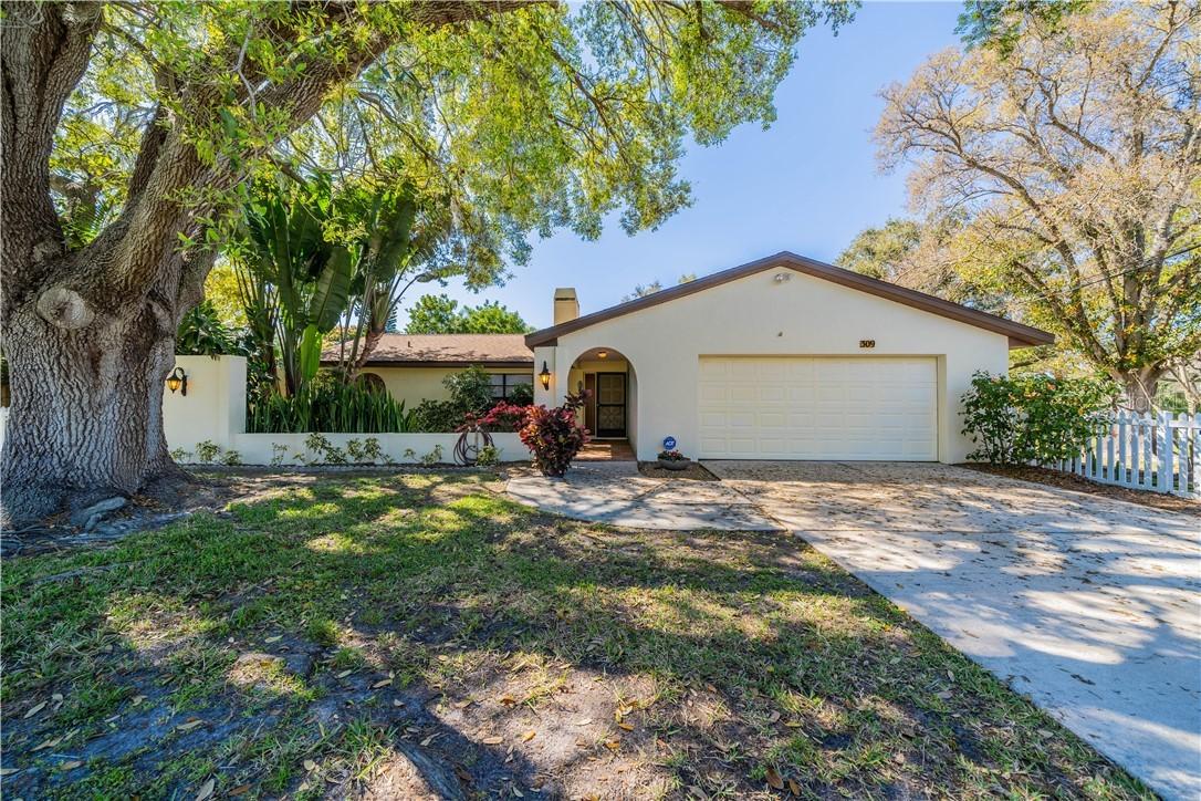 309 11th St., Ruskin, FL 33570