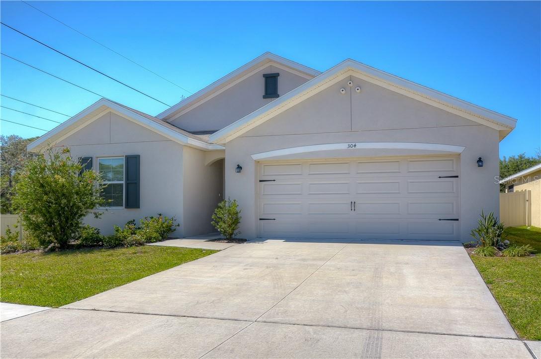 304 Blue Point Dr., Ruskin, FL 33570