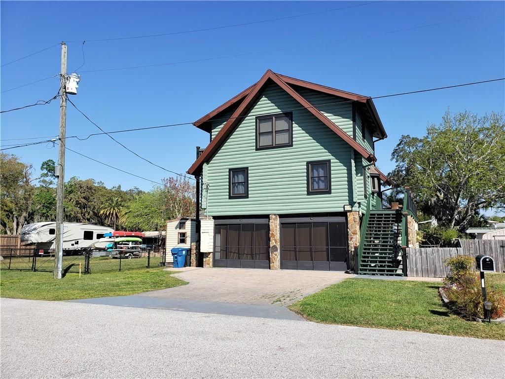 5341 Circle Dr., Weeki Wachee, FL 34607