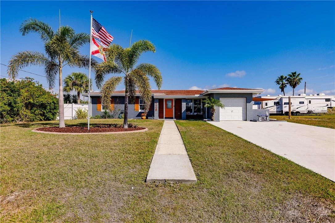 128 NE Arlington Ct., Port Charlotte, FL 33952