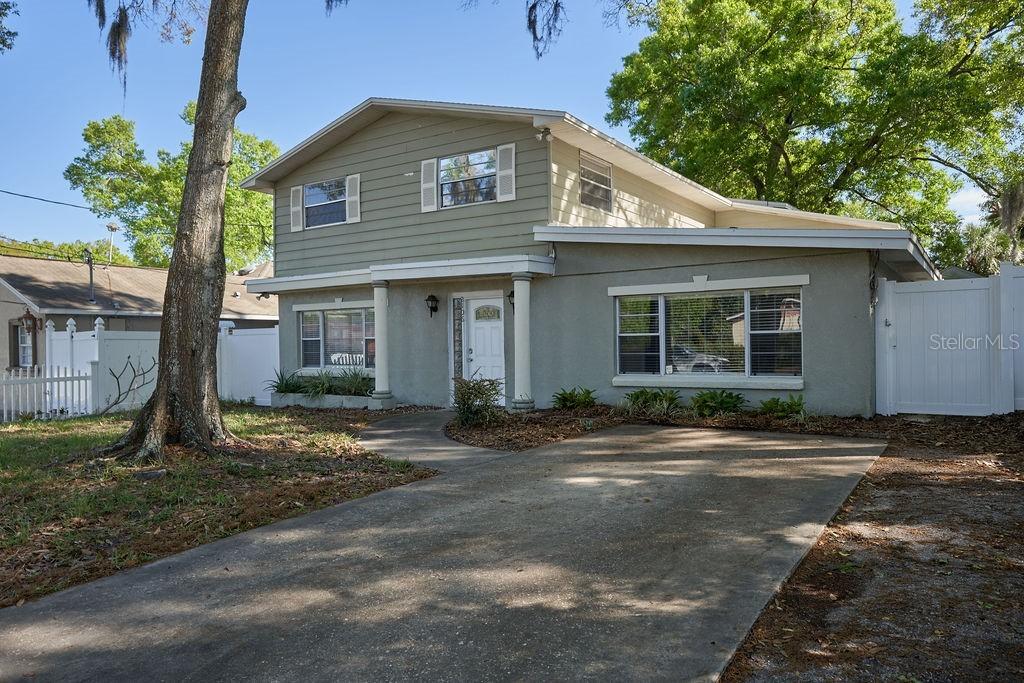 2106 W Comanche Ave., Tampa, FL 33603