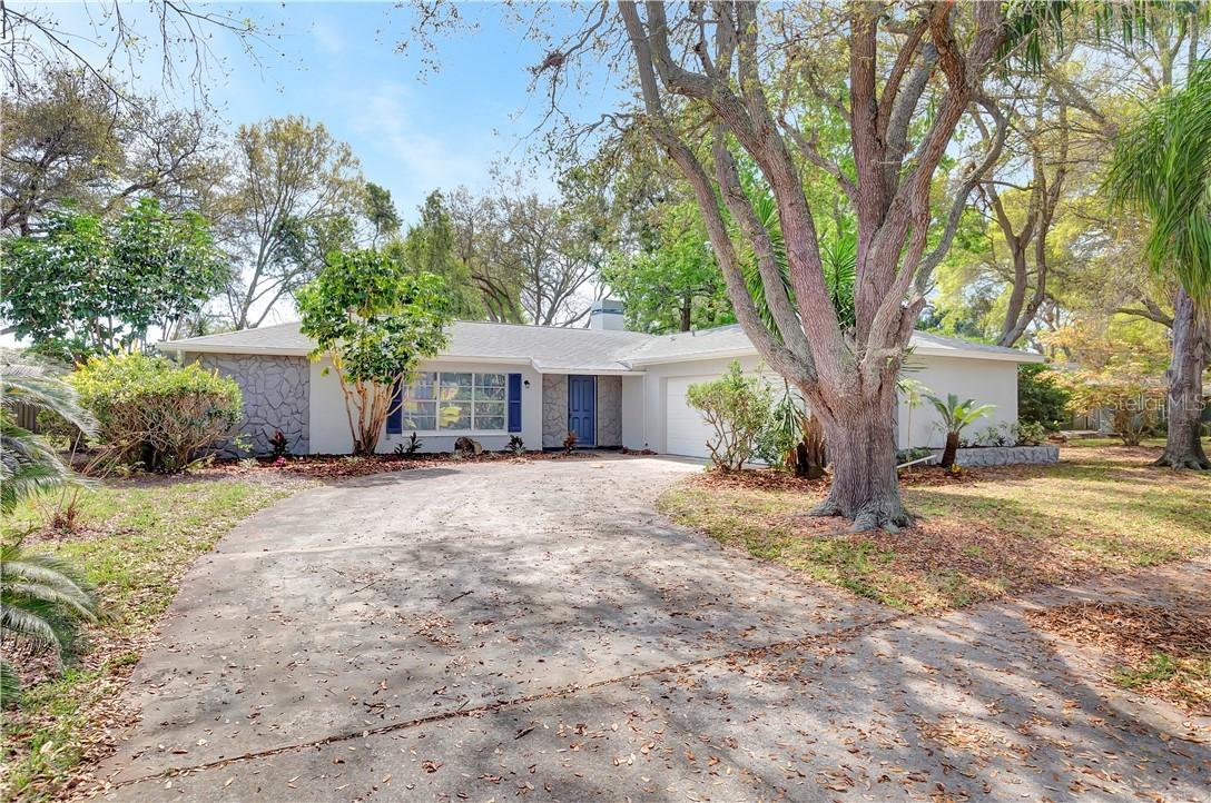 11774 111th Ter., Seminole, FL 33778