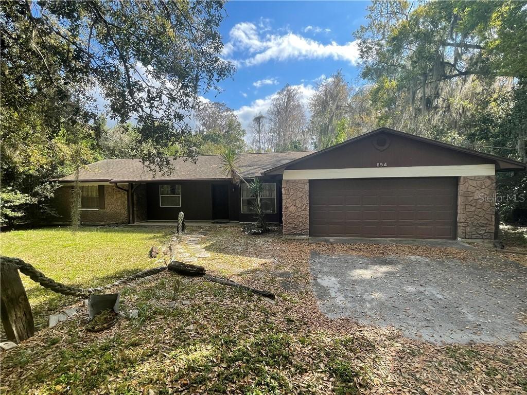 854 W Lutz Lake Fern Rd., Lutz, FL 33548