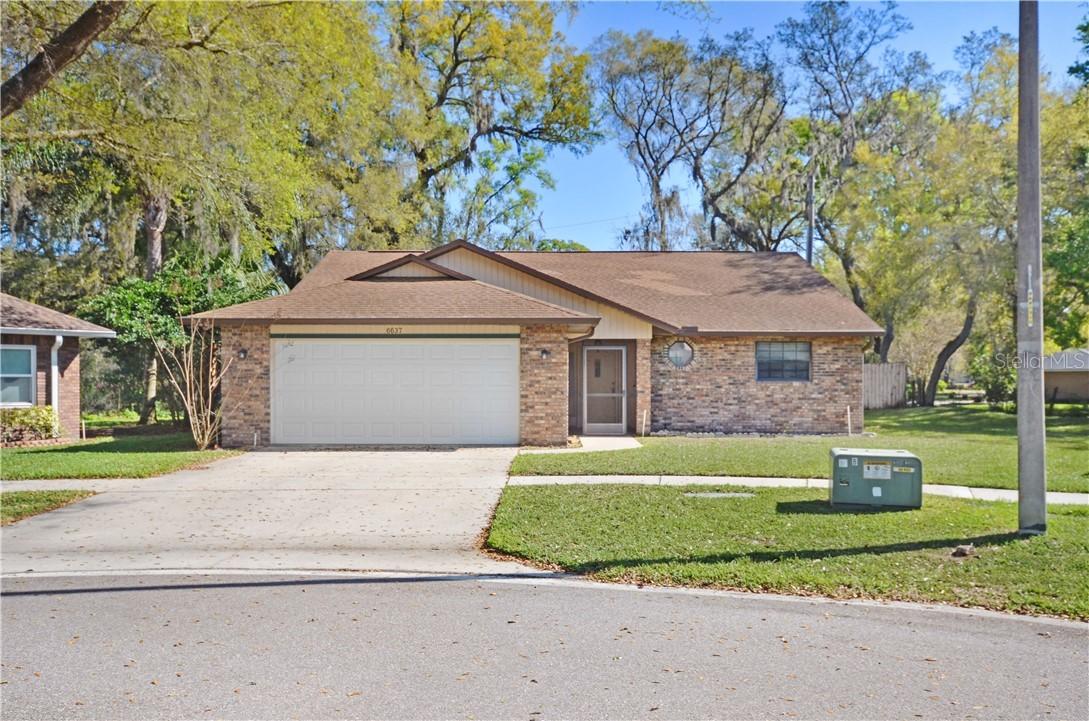 6637 Foxmoor Dr., Zephyrhills, FL 33542