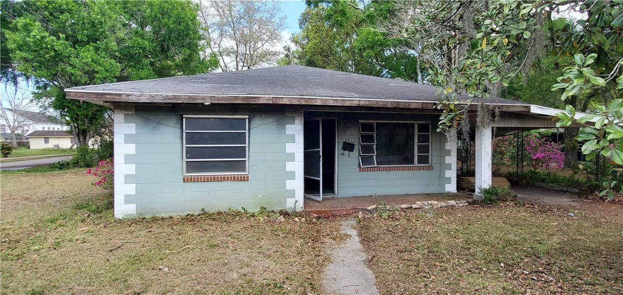 1002 E Alabama St., Plant City, FL 33563